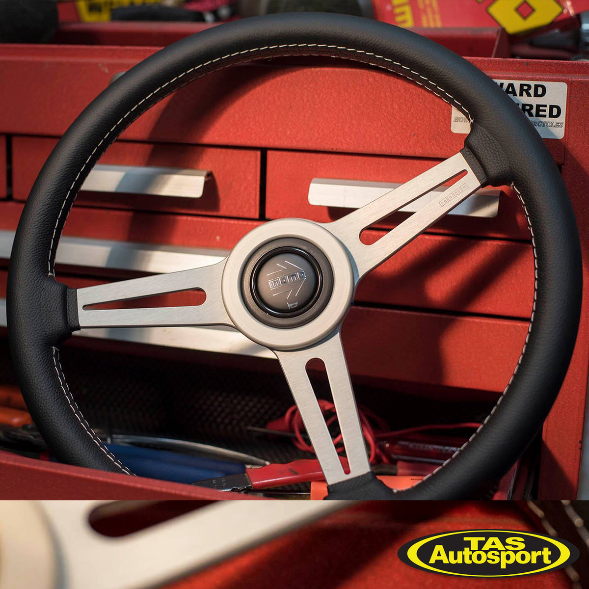 Momo Retro 360 – Tas Autosport